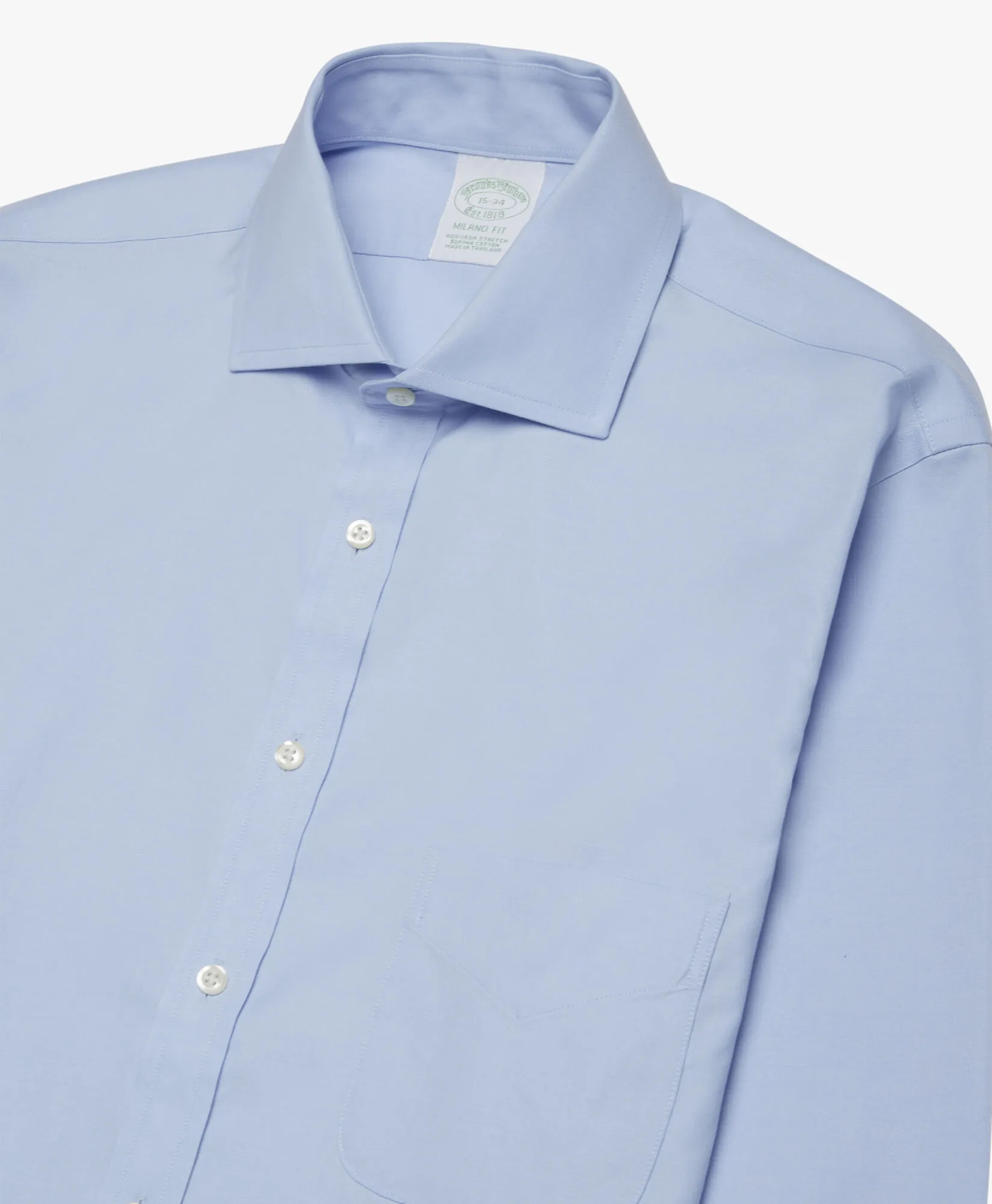 Camisa azul pastel slim fit non-iron de algodón elástico con cuello semifrancés