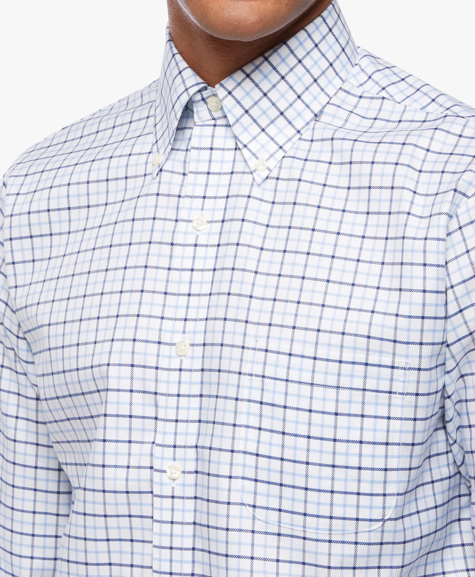 Camisa azul regular fit non-iron de algodón elástico con cuello button down