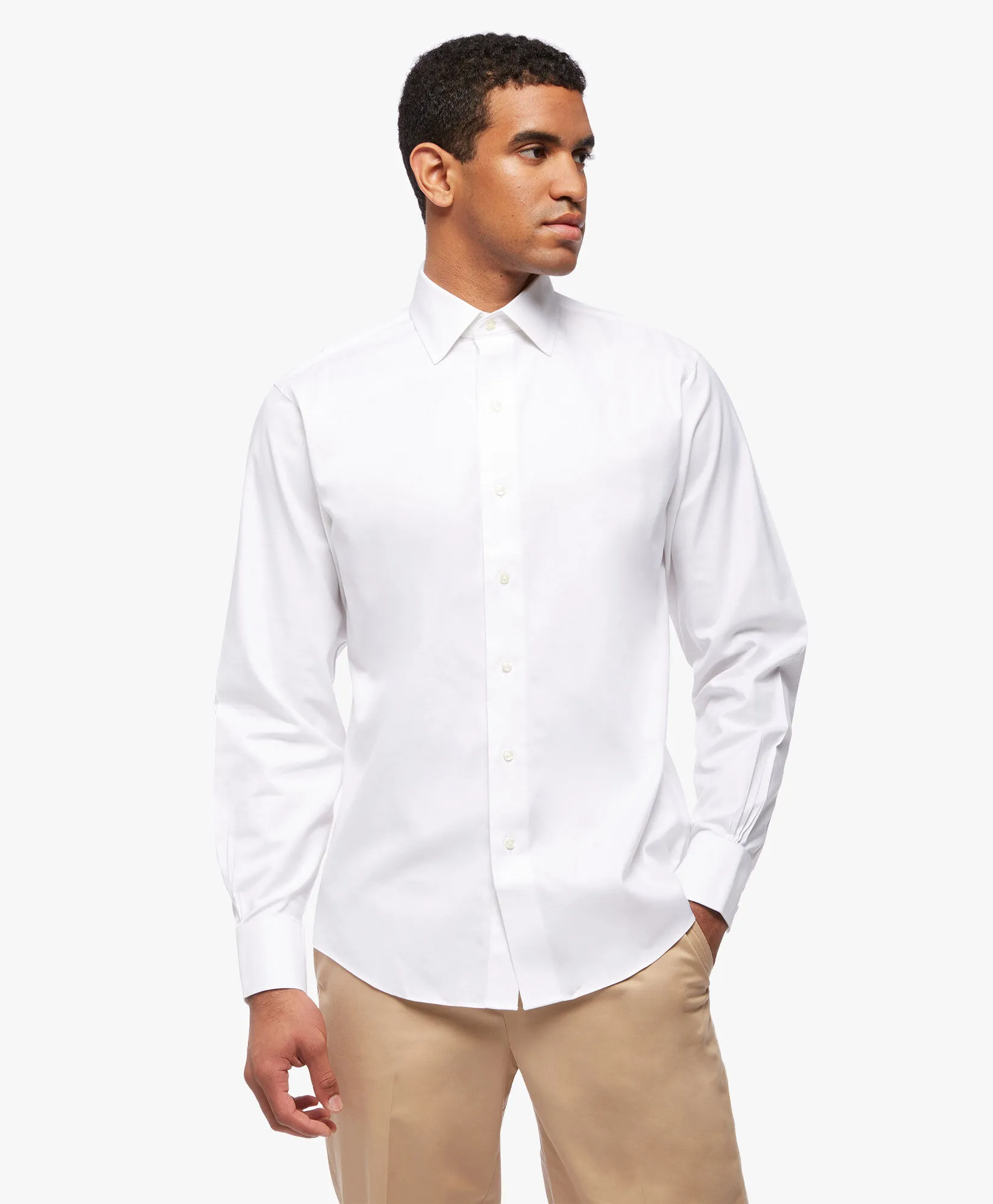 Camisa blanca regular fit non-iron de algodón elástico con cuello ainsley