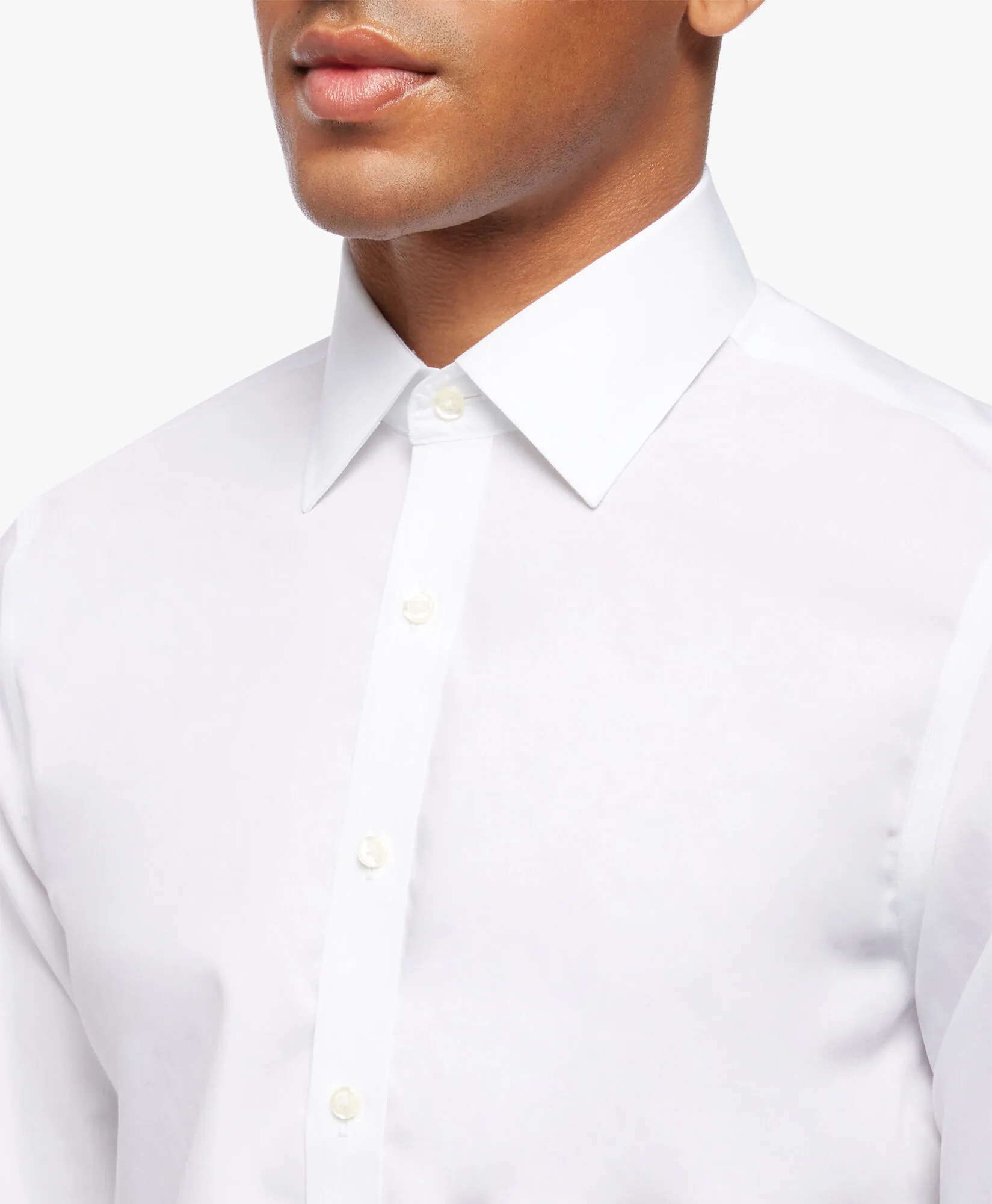 Camisa blanca slim fit non-iron de algodón con cuello ainsley