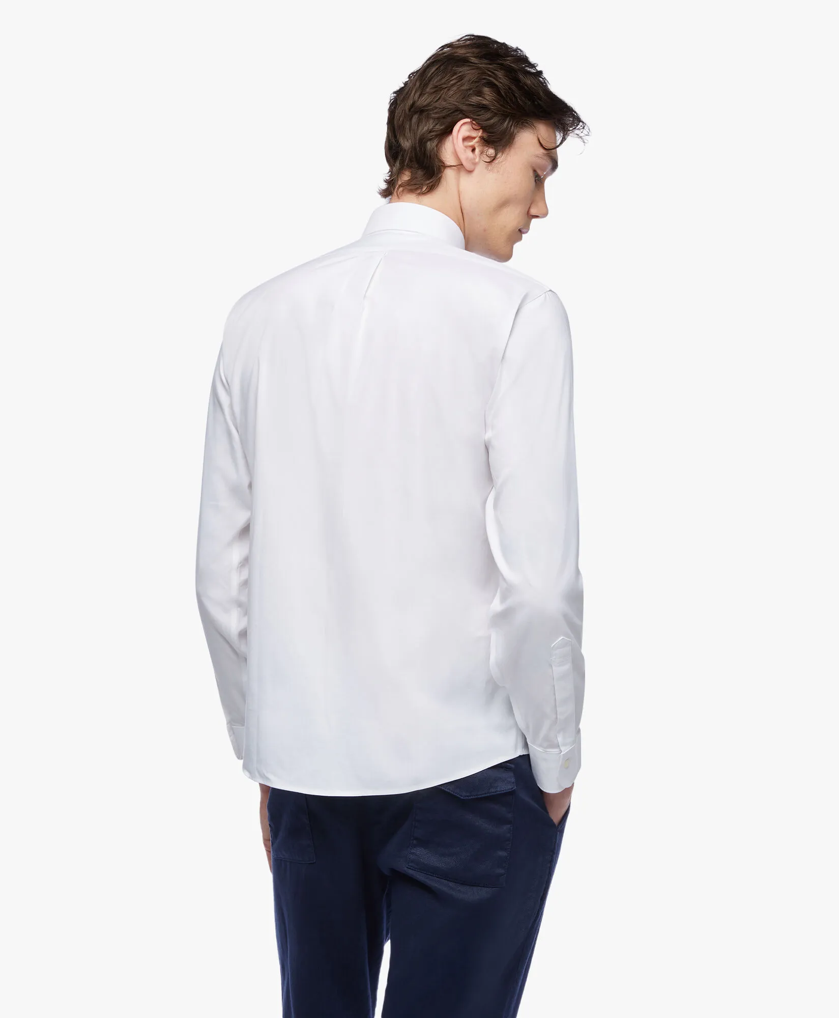 Camisa regular fit non-iron de algodón elástico con cuello ainsley