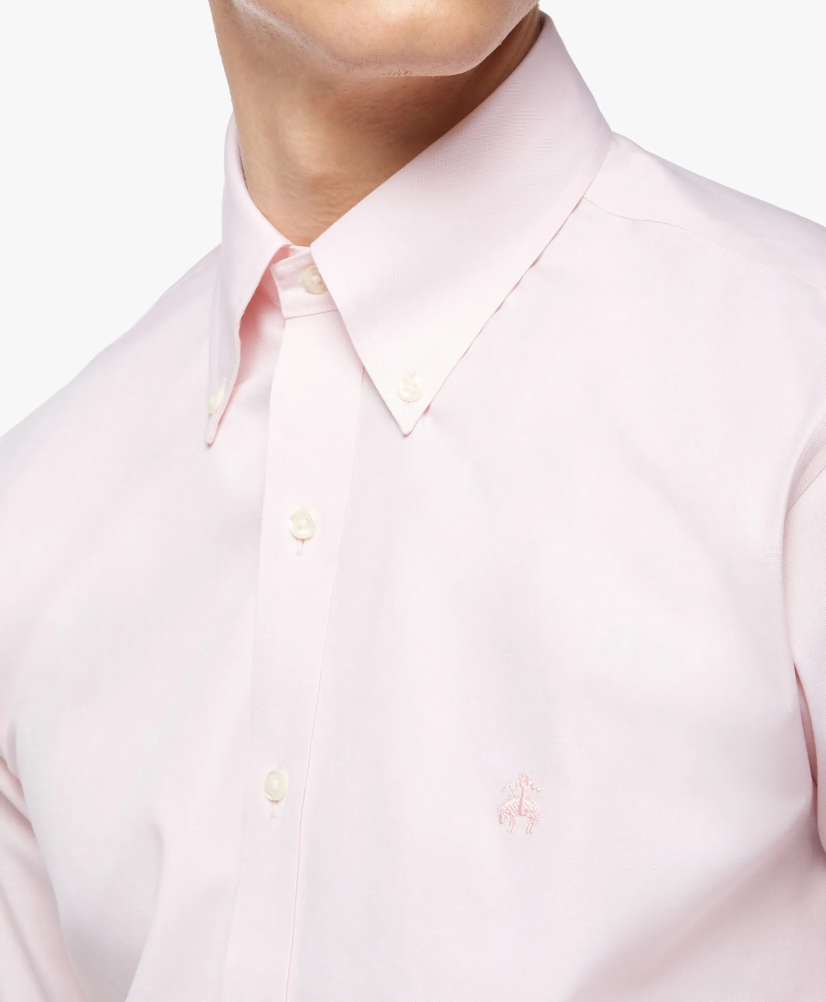 Camisa rosa pastel regular fit non-iron de algodón con cuello button down