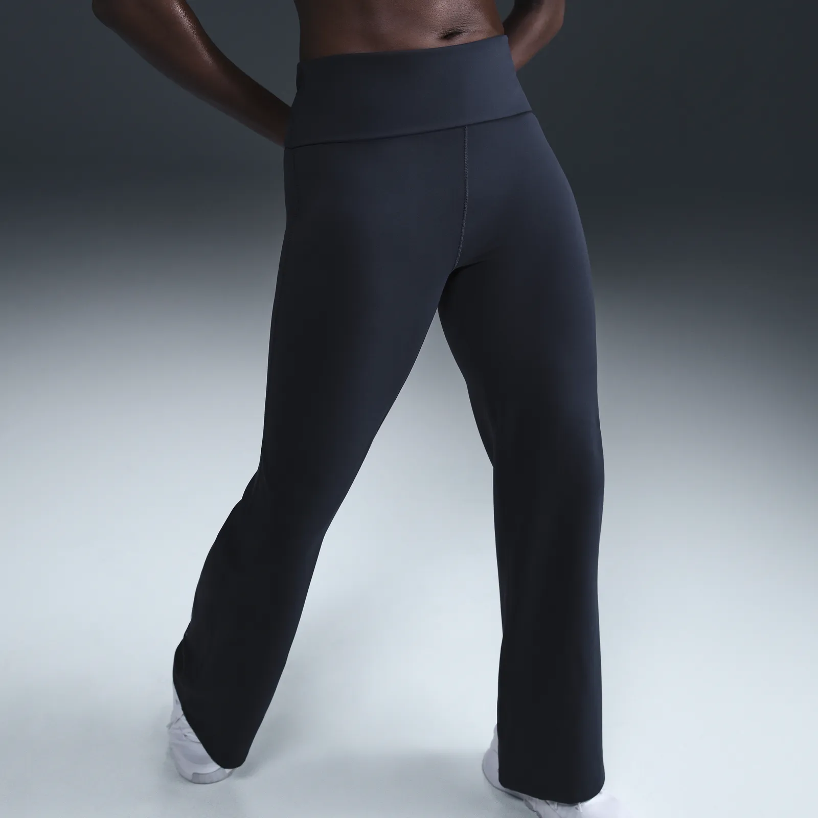 Nike High-Waisted Trousers