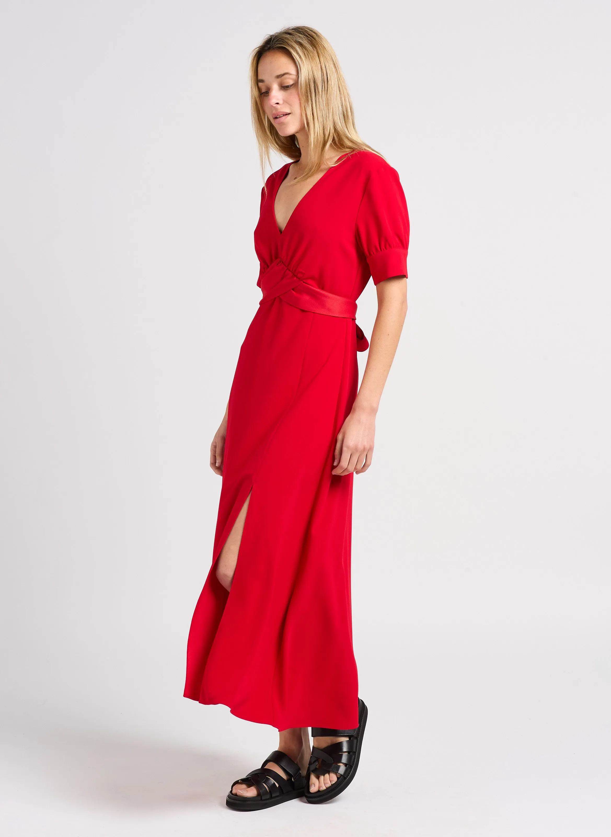 ZAPA ROSEAU - Vestido midi ajustado en rojo